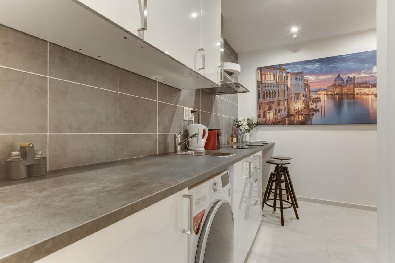 Dream Apt Prague Apartment Bagian luar foto